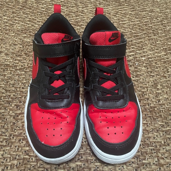Boys Nike Court Borough Low, size 3. - Picture 2 of 4